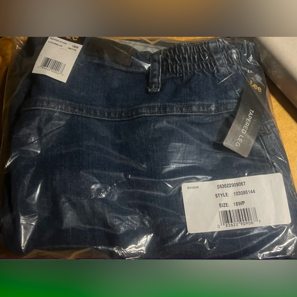 NWT Lee Womens Jeans 18 petite side stretch waist no pocket rear tapered leg y2k - Picture 5 of 5